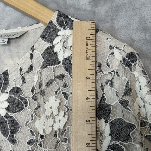 John Mark Blouse Womens XL Tan Black White Floral Lace Bell Sleeve Raw Hem Boho - Picture 10 of 11